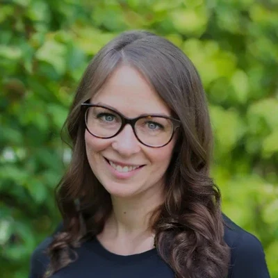 A headshot photo of Alana Ireland